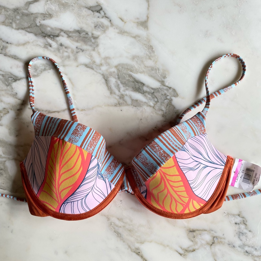 NWT Maaji swimsuit top
